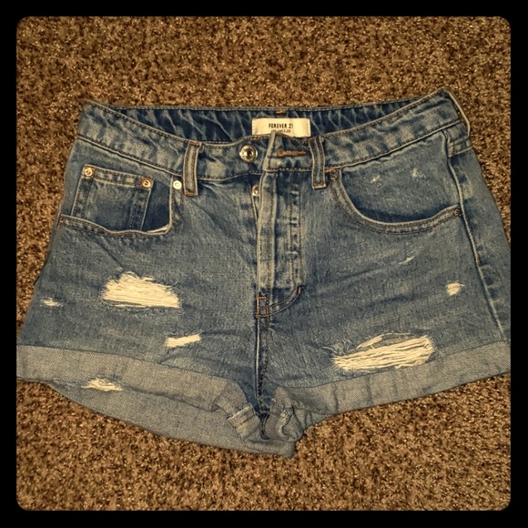 Jean shorts - Picture 1 of 3
